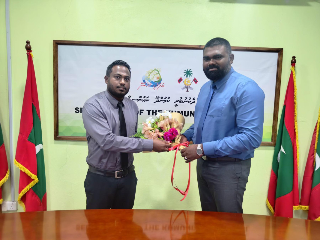 އުބައިދުالله ޝަރީފަށް ލީގަލް އޮފިސަރުގެ މަގާމަށް އައްޔަން ކުރެއްވުމާ ގުޅިގެން ކައުންސިލުން މަރުހަބާ ކިޔަމެވެ